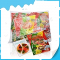 30 sachês de deliciosas balas de goma em formato de pizza com sabor de frutas e garfo 