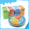 Bala dura de frutas Star Light com seis sabores em caixa pequena 