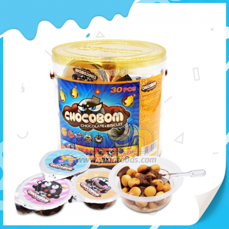 xícara de biscoito de chocolate
