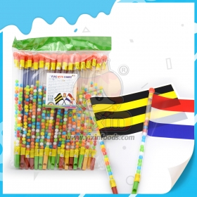 brinquedo de doce de bandeira e apito