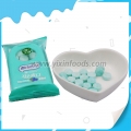 bala dura doce sabor mirtilo 