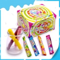 Chiclete em formato de giz em cores diferentes 