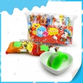Chiclete sabor fruta com doce de brinquedo 