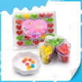 Chiclete em formato de coração com sabor de frutas 