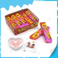 Chiclete sabor morango com tatuagem 