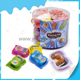 Chocolate de carro com biscoitos