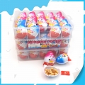 Ovo de chocolate em pote com brinquedo dentro 